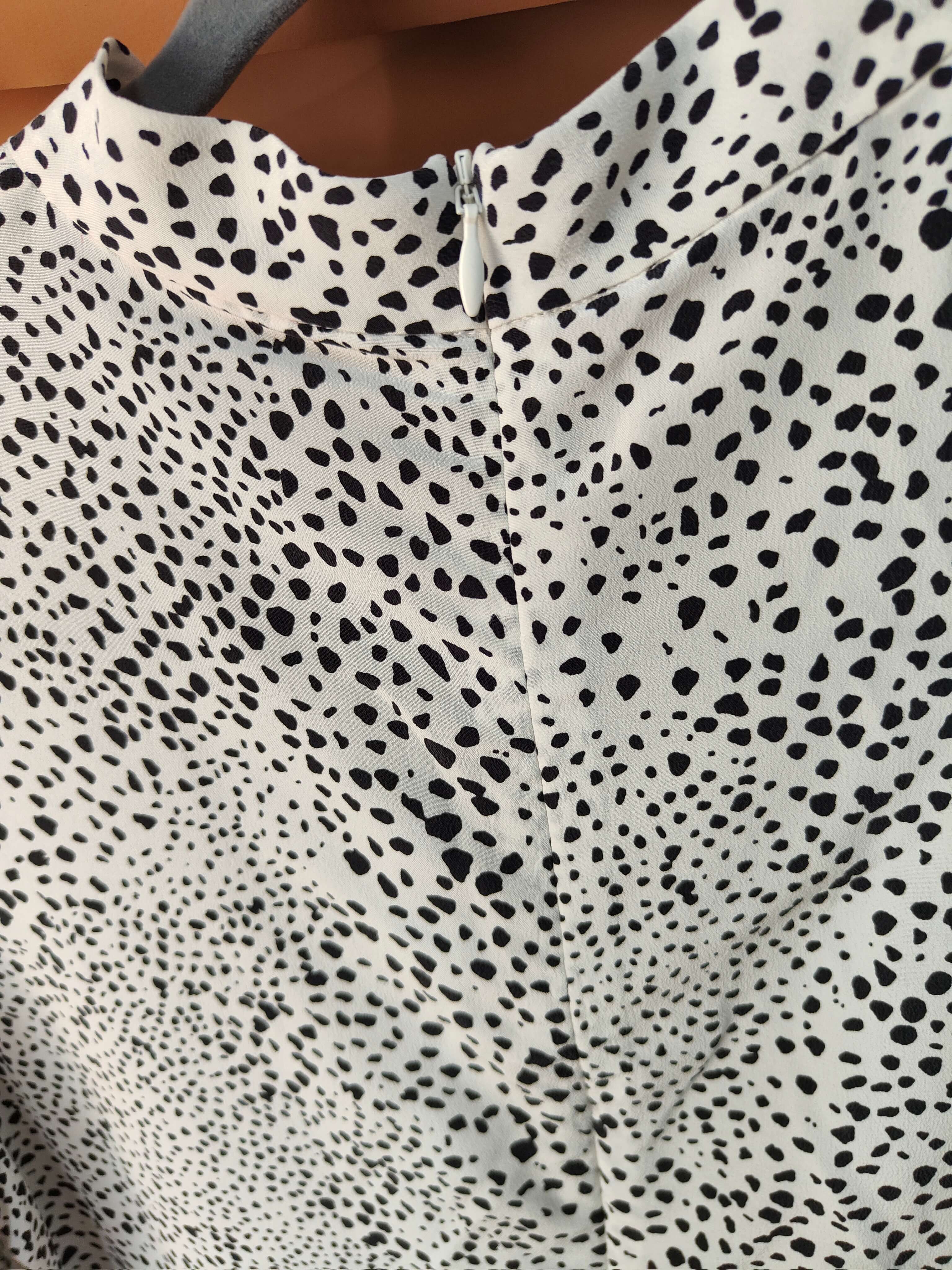Großhandelsdamen bedruckte Leoparden-Seidenkragen-Hemdbluse mit Rundhalsausschnitt in loser Schüttung
